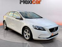 Usado Volvo V40 Momentum 120 CV (88 kW) 2018 Blanco Utilitario