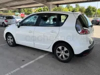 Usado Renault Scénic III 110 CV (80 kW) 2010 Blanco Monovolumen