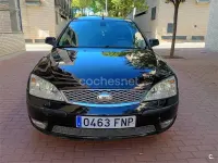 Usado Ford Mondeo Trend 130 CV (95 kW) 2007 Negro Berlina