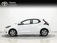 Usado Toyota Yaris Active 116 CV (85 kW) 2025 Blanco Utilitario
