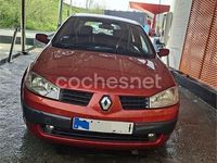 Usado Renault Mégane II Dynamique 120 CV (88 kW) 2003 Rojo Berlina