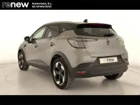 Usado Renault Captur Techno 100 CV (73 kW) 2025 Gris / plata SUV