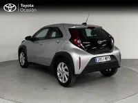 Usado Toyota Aygo X Play 72 CV (52 kW) 2024 Gris / plata SUV