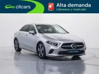 Usado Mercedes A180 116 CV (85 kW) 2022 Plateado Berlina