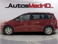 Usado VW Touran Advance 150 CV (110 kW) 2021 Rojo Monovolumen
