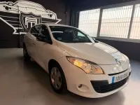Usado Renault Mégane Coupé Dynamique 131 CV (96 kW) 2010 Blanco Coupe