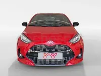 Usado Toyota Yaris Hybrid Sport 130 CV (95 kW) 2025 Rojo Berlina