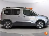 Usado Peugeot Rifter GT 100 CV (73 kW) 2023 Gris Monovolumen