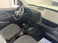 Usado Fiat Doblò 106 CV (77 kW) 2023 Blanco Monovolumen
