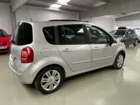 Usado Renault Modus Exception 111 CV (81 kW) 2009 Plateado Monovolumen