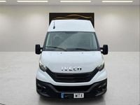 Usado Iveco Daily 156 CV (114 kW) 2024 Blanco Berlina