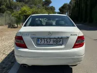 Usado Mercedes C220 170 CV (125 kW) 2011 Blanco Familiar