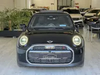 Usado Mini Cooper Favoured 204 CV (150 kW) 2024 Negro Utilitario
