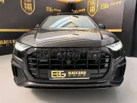 Usado Audi Q8 Competition 286 CV (210 kW) 2022 Gris / plata SUV