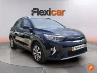 Usado Kia Stonic 84 CV (61 kW) 2021 Negro SUV