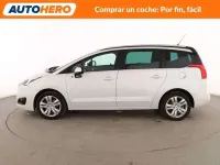 Usado Peugeot 5008 Style 120 CV (88 kW) 2016 Blanco Monovolumen