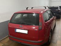 Usado Ford Focus 110 CV (80 kW) 2008 Rojo Familiar