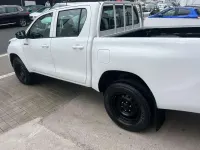 Usado Toyota HiLux 150 CV (110 kW) 2022 Blanco Pickup/Camioneta