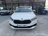 Usado Skoda Fabia Ambition 80 CV (58 kW) 2023 Blanco Berlina
