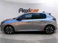 Usado Peugeot 208 Allure 101 CV (74 kW) 2025 Gris Utilitario