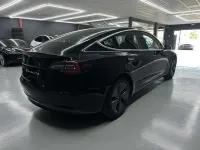 Usado Tesla Model 3 Standard Range Plus 239 kW (325 CV) 2019 Negro Berlina