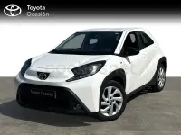 Usado Toyota Aygo X Play 72 CV (52 kW) 2023 Blanco SUV
