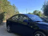 Usado Chevrolet Cruze LT 150 CV (110 kW) 2010 Negro Berlina