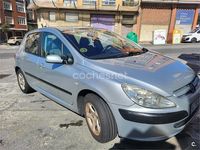 Usado Peugeot 307 110 CV (80 kW) 2002 Gris / plata Berlina