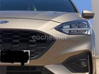 Usado Ford Focus ST-Line 120 CV (88 kW) 2018 Gris / plata Berlina