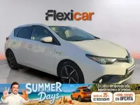 Usado Toyota Auris Hybrid Active 136 CV (100 kW) 2018 Blanco