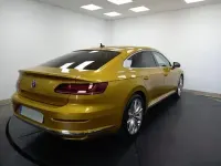 Usado VW Arteon Elegance 150 CV (110 kW) 2020 Amarillo Coupe