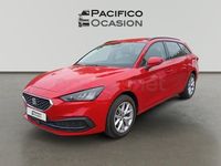 Usado Seat Leon Style 110 CV (80 kW) 2023 Rojo Familiar