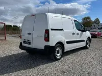 Usado Peugeot TePee Access 75 CV (55 kW) 2018 Blanco Van