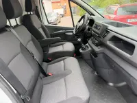 Usado Renault Trafic 110 CV (80 kW) 2023 Blanco Monovolumen