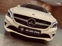 Usado Mercedes CLA220 Shooting Brake Urban 177 CV (130 kW) 2016 Blanco Familiar