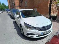 Usado Opel Astra Selective 110 CV (80 kW) 2019 Blanco Berlina
