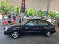 Usado Hyundai Accent 85 CV (62 kW) 2003 Azul Berlina