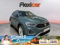 Usado VW T-Roc Business 115 CV (84 kW) 2024 Azul SUV
