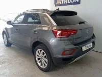 Usado VW T-Roc Life 150 CV (110 kW) 2023 Gris / plata SUV