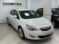 Usado Opel Astra Sport 110 CV (80 kW) 2011 Blanco Berlina