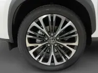 Usado Toyota Yaris Hybrid Style 116 CV (85 kW) 2022 Blanco