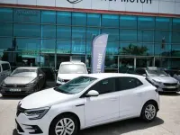 Usado Renault Mégane Intens 116 CV (85 kW) 2021 Blanco Utilitario