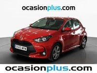 Usado Toyota Yaris Hybrid Active 116 CV (85 kW) 2024 Rojo Utilitario