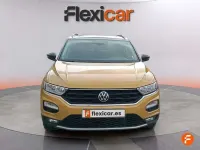 Usado VW T-Roc Advance 116 CV (85 kW) 2021 Amarillo SUV