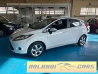 Usado Ford Fiesta Trend 82 CV (60 kW) 2009 Blanco Utilitario
