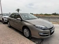 Usado Renault Laguna III 110 CV (80 kW) 2014 Marrón Berlina