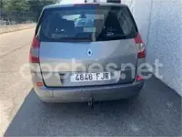 Usado Renault Scénic II Exception 130 CV (95 kW) 2007 Marrón Monovolumen