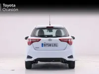 Usado Toyota Yaris Edition 111 CV (81 kW) 2019 Blanco Berlina