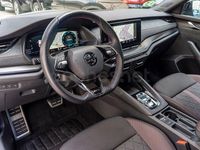 Usado Skoda Octavia RS 245 CV (180 kW) 2024 Azul Berlina