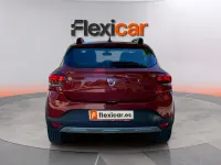 Usado Dacia Sandero Essentiel 91 CV (66 kW) 2021 Rojo Berlina